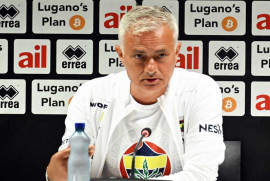 UEFA'dan Mourinho'ya  ceza verdi