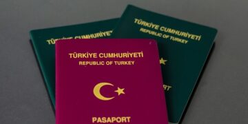 Türkiye Cumhuriyeti pasaportu. (Fotoğraf: Erhan Demiralp)