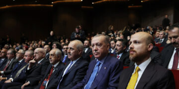 Cumhurbaşkanı Recep Tayyip Erdoğan, Atatürk Kültür Merkezinde düzenlenen İlim Yayma Ödülleri Programı’na katılarak bir konuşma yaptı.