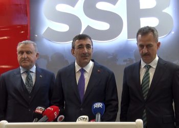 CUMHURBAŞKANI YARDIMCISI CEVDET YILMAZ, İSTANBUL’DA DÜZENLENEN SAHA EXPO ULUSLARARASI SAVUNMA, HAVACILIK VE UZAY SANAYİ FUARI’NDA AÇIKLAMALARDA BULUNDU (/İSTANBUL-İHA)