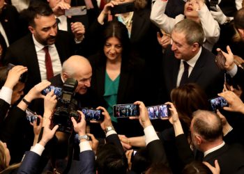 TBMM Başkanı Numan Kurtulmuş 23 Nisan Milli Egemenlik ve Çocuk Bayramı ve Meclisin 106ncı yılı dolayısıyla resepsiyon verdi. Resepsiyona Cumhurbaşkanı Erdoğan, CHP Genel Başkanı Özgür Özel, MHP lideri Bahçeli, Bakanlar, Milletvekilleri ve davetliler katıldı.