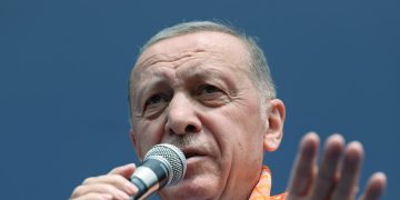 Cumhurbaşkanı ve AK Parti Genel Başkanı Recep Tayyip Erdoğan, Aydın mitingine katılarak bir konuşma yaptı.