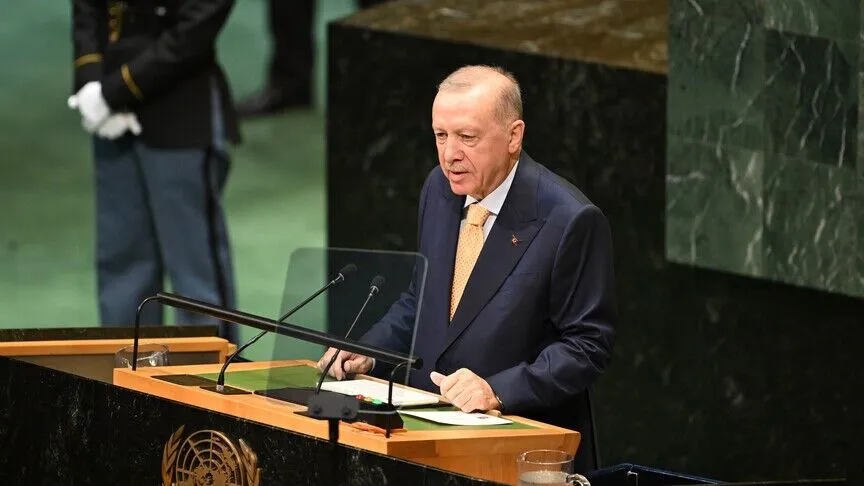 Ermenistan ile yürüttüğümüz normalleşme sürecini kararlılıkla yürütüyoruz.